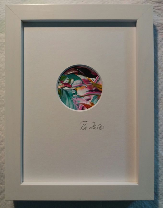 HIROSHIMA. Acrylic on paper, 5cm in diameter, framed H20xW15cm
